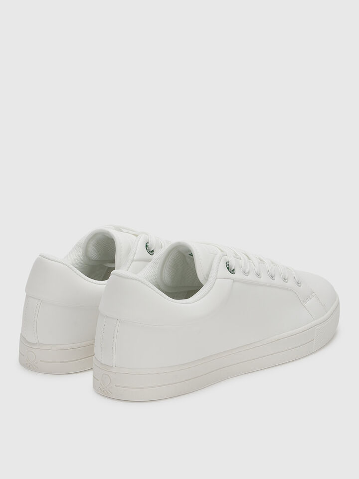 CORE CLASSIC SNEAKER image number 3